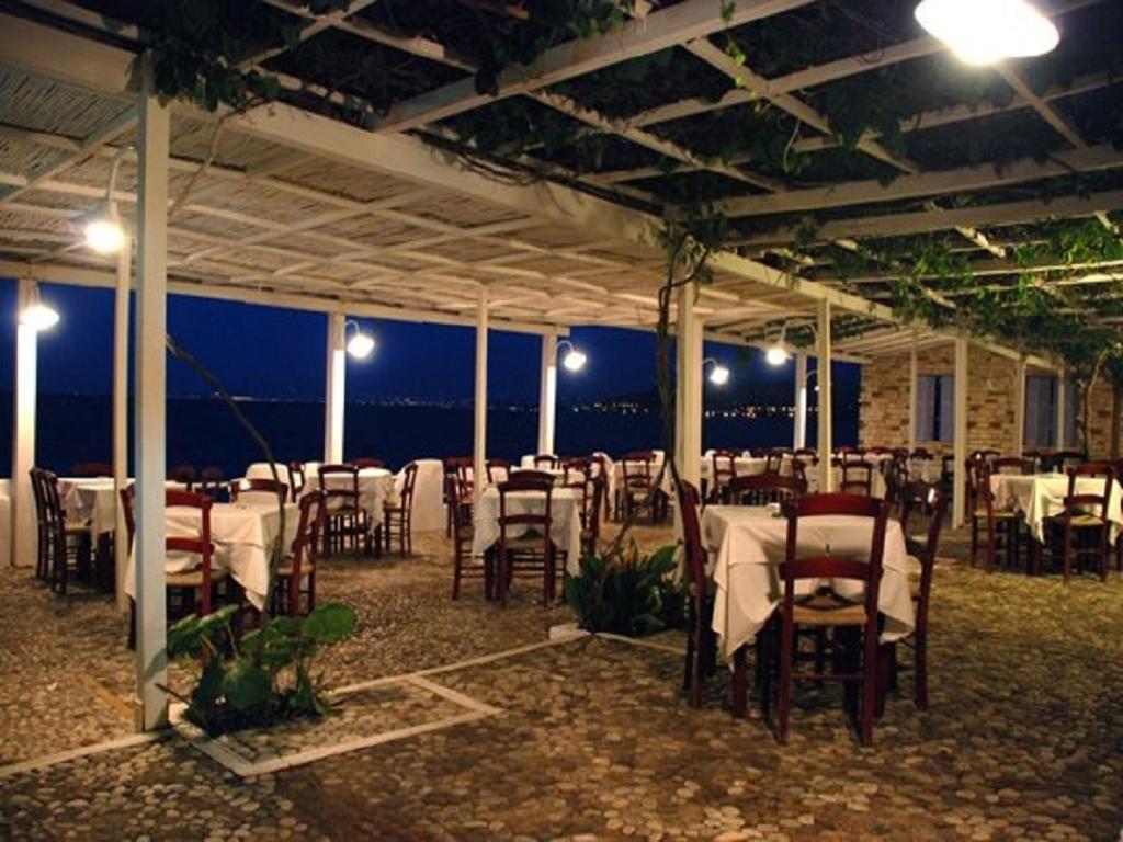 Taradella Hotel Alissos Buitenkant foto