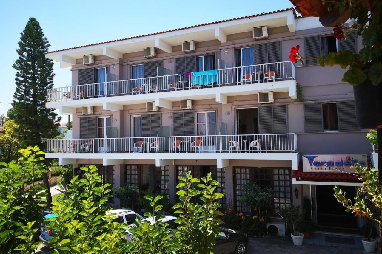 Taradella Hotel Alissos Buitenkant foto