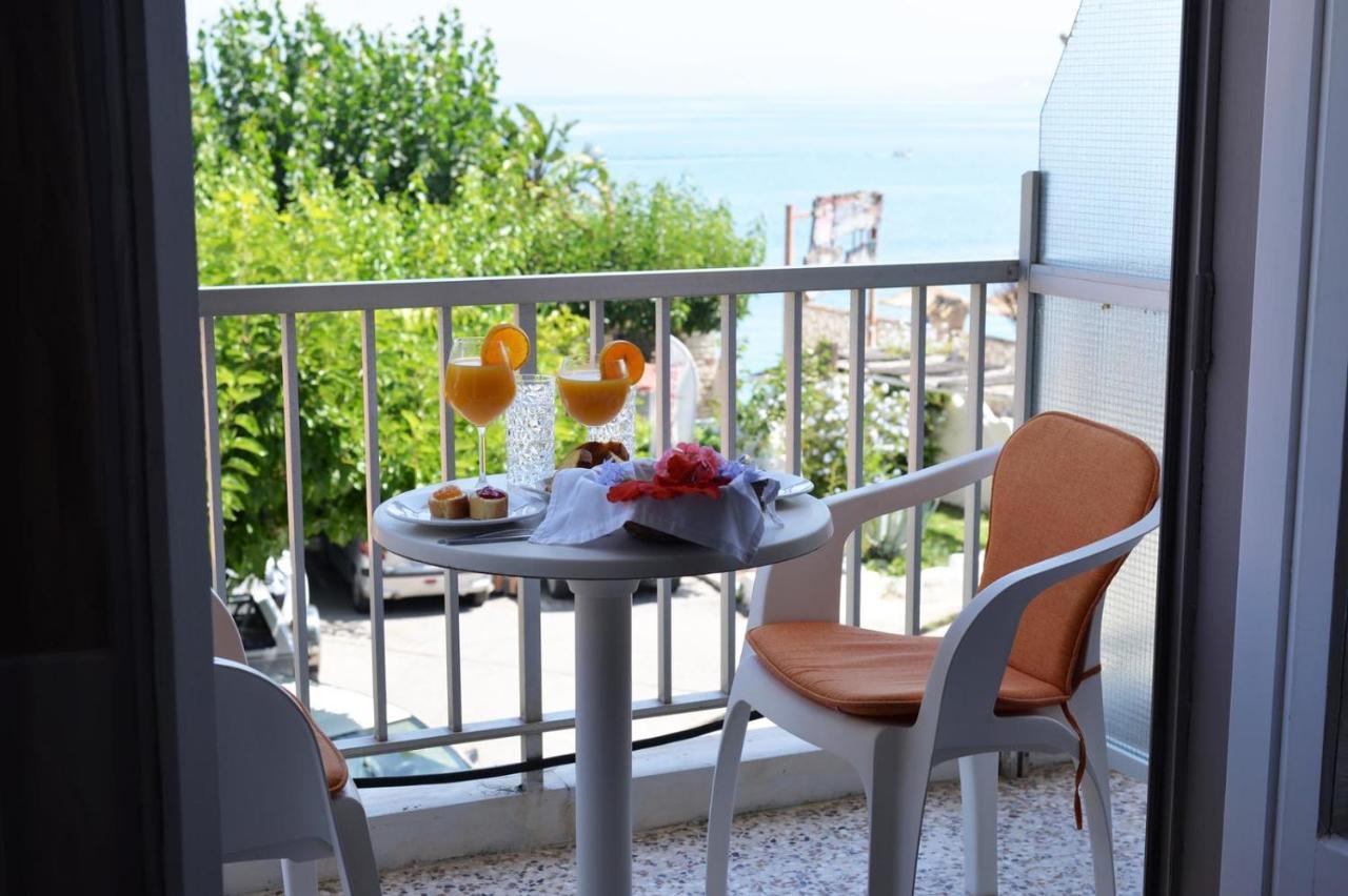 Taradella Hotel Alissos Buitenkant foto